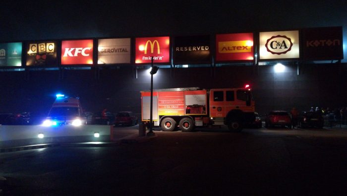 FOTO+VIDEO. Incendiu la City Park Mall