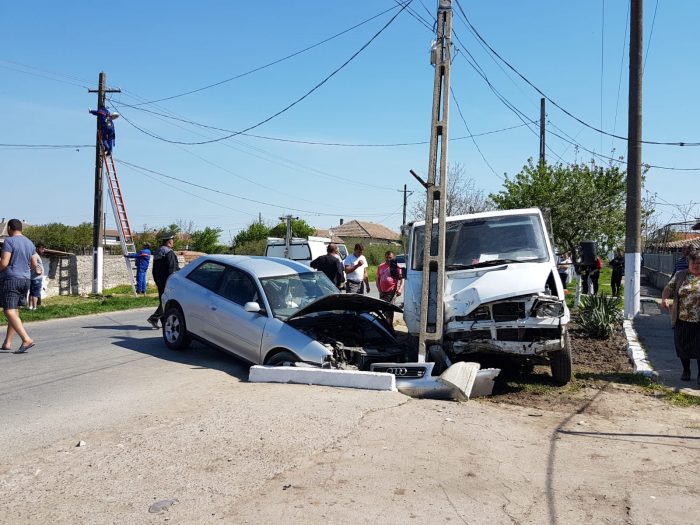 FOTO Accident grav în Siminoc