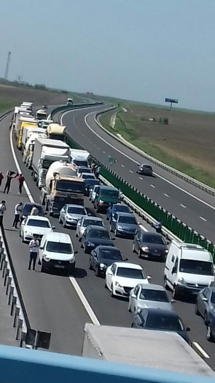 Analiză RL. Românii vor autostrăzi, dar nu toți știu să conducă pe ele