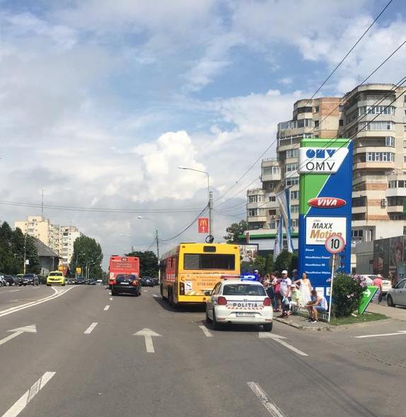 A căzut în autobuz. Poliția cercetează cazul