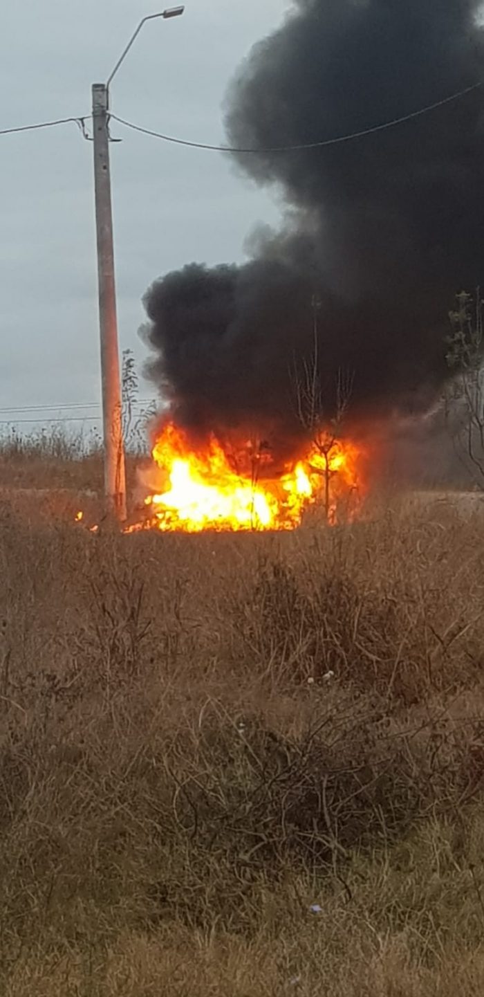 VIDEO O mașină a luat foc în Agigea