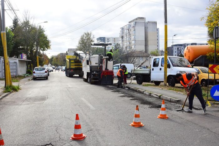 Nu puteți circula pe trei străzi din Tomis Nord. Se asfaltează