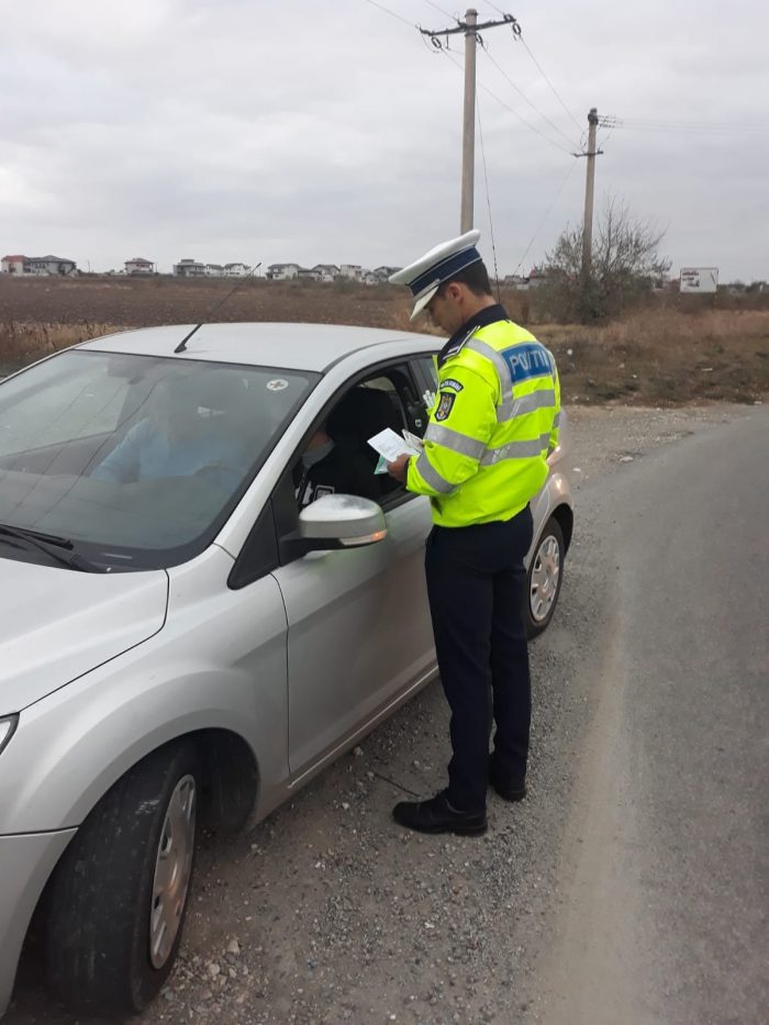 Șoferul unui PORSCHE conducea cu 145 de km/oră în localitate