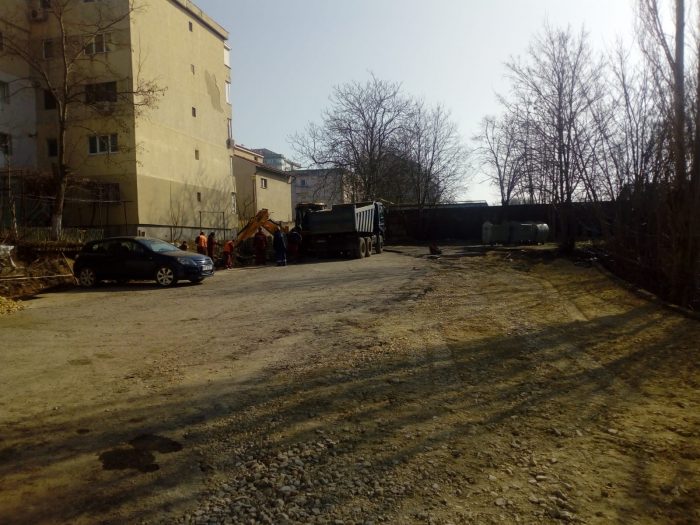 Locuri de parcare în zona Faleză Nord, în locul garajelor