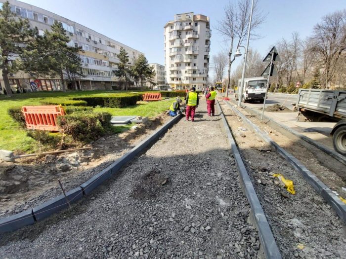 Se desfășoară lucrări edilitare în mai multe zone din Constanța. Săptămâna aceasta se asfaltează strada Constantin Bobescu