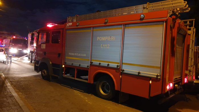 Pompierii au fost solicitați să intervină la un incendiu auto care, de fapt, nu a fost incendiu