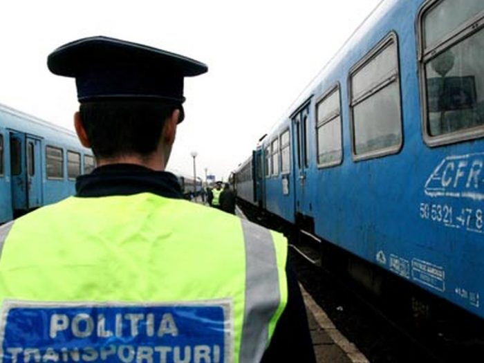 27 de bărbați și o femeie, cercetați pentru că au furat motorină și ulei din locomotive