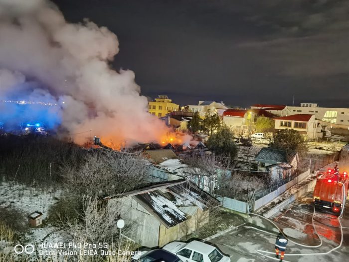 Explozie urmată de incendiu în Techirghiol FOTO VIDEO