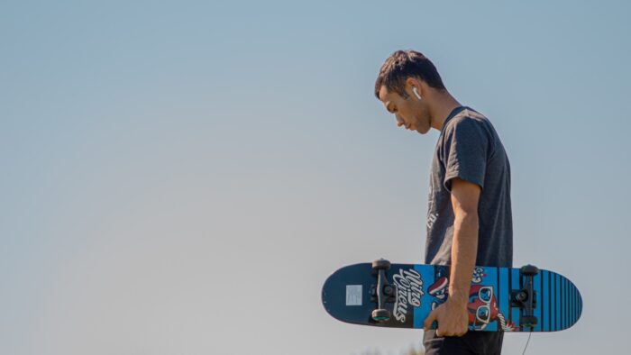 Traficul rutier va fi blocat în Mamaia. Primăria vă recomandă să mergeți pe jos sau cu skateboard-uri