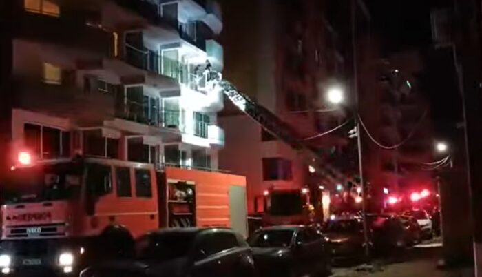 Incendiu la un hotel din Mamaia. 41 de persoane evacuate, inclusiv doi ucraineni