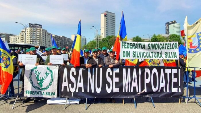 „Prețurile mari și inflația fac viața insuportabilă!” Ceferiștii, silvicultorii, agricultorii, minerii, militarii, polițiștii, lucrătorii din sănătate ies în stradă