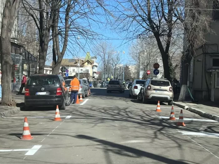 Primăria Constanța introduce parcare cu plată pe mai multe străzi din centrul Constanței