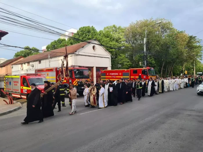 Preoții au binecuvântat pompierii