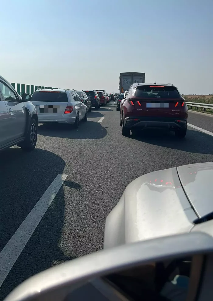 Românii au luat cu asalt autostrada spre litoral