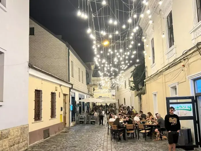 De ce e Cluj-Napoca altfel. Vânzările în restaurante au scăzut în toată România, numai acolo nu