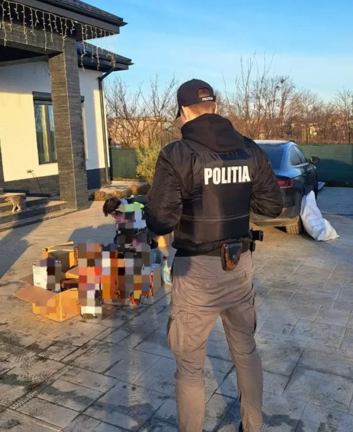 Polițiștii au confiscat 850 de kilograme de articole pirotehnice