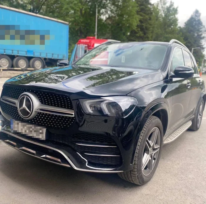 Mercedes în valoare de 450.000 lei, căutat de autoritățile din Italia, descoperit de poliţiştii de frontieră