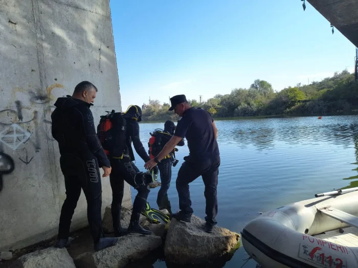 Bărbat găsit în canal după ce inițial căutarea a fost oprită